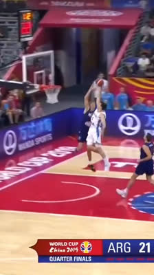 ¡Tremendo tapón de Vladimir Lučić! Una defensa espectacular ante Argentina | Mundial FIBA 2019