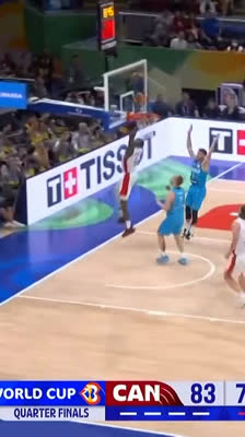 ¡Nickeil Alexander-Walker roba el balón y lanza el contraataque! Canadá ante Eslovenia | Mundial FIBA 2023