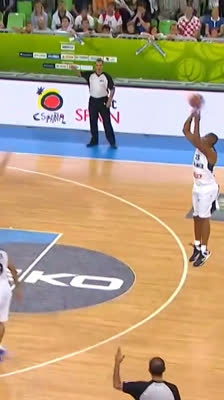 ¡Boris Diaw sorprende con un triple! Gran asistencia de Tony Parker ante Lituania | EuroBasket 2013