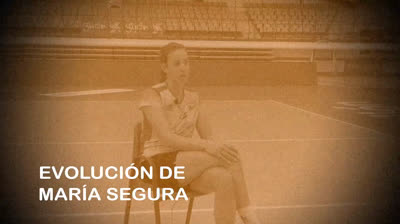 Mujer y Voleibol. Temporada 3 con MARÍA SEGURA - LITTLE TALKS