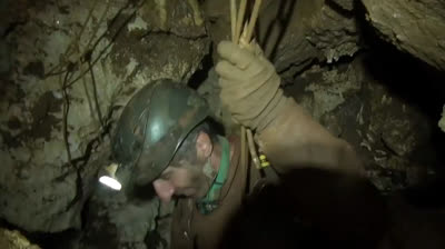 Wara Kalap: Utforskning av avlägsna delar av Papua med upptäcktsresanden Maya Ríos – Dokumentär