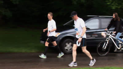 Marathon Men: Test d’endurance en courant 32 marathons en 32 jours avec Gerry Duffy et Ken Whitelaw en Irlande – Documentaire