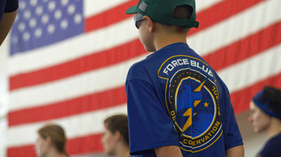 Swim Through · Force Blue et les familles Gold Star pour la protection des océans - Documentaire