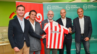Real Sporting de Gijón presents homage to Cocina Económica