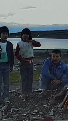 Debatt om diskriminering av ursprungsbefolkningar med Raimonds Dombrovskis · A to B Rollerski