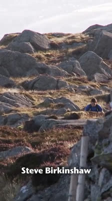 Steve Birkinshaw leder resan över Wales: Dragon’s Back Race