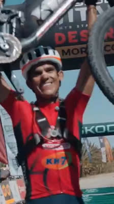 André Amador och Pili Fernández tar segern - Titan Desert Morocco 2025 Dokumentär