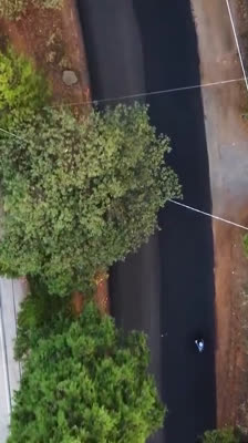 Ruttändring på grund av Caldorbranden Zach Bookman · Crossing Lines