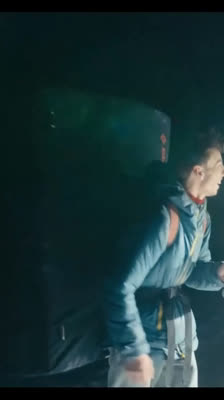 Simon Lorenzi upplever en grotta under klättringen på El Alphane: Alphane