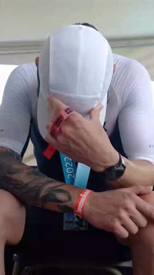 Ryan Kinder's accident while training for the Ironman de Hawaii: Keep Up: Music & Endurance