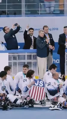 Impacto del equipo paralímpico de Estados Unidos de hockey sobre hielo en el deporte y la sociedad: Empty Net