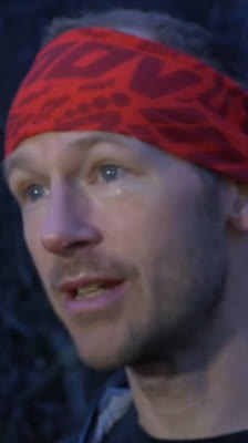 Damian Hall och Beth Pascall njuter av en natt i stuga: Wrath