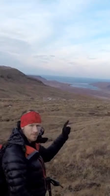 Damian Hall och Beth Pascall närmar sig slutet av running-loppet: Wrath