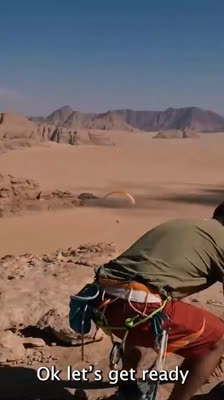 Luka Lindič and the team take off in paragliding in the Wadi Rum desert: If It's Easy, It's Not Fun