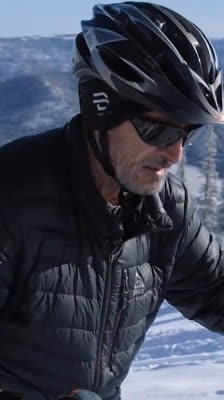 Alan Jackson, 86-year-old skier · Last Tracks