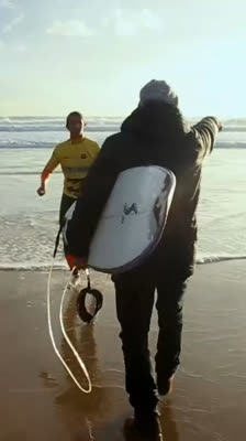 Framstående finalister i surfmästerskapet i Carcavelos: Rubén González, Marlon Lipka och Antonio Silva: Perfect Chapter, The Story