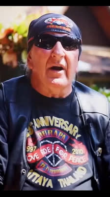 Den thailändska motorcykelgemenskapen och deras engagemang för välgörenhet: Burapa: Bikers of the East