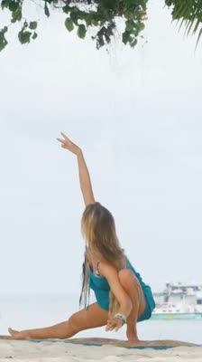 Forbindelse med åndedræt, jord og elementerne · Fresh Yoga with Katy Misson (Sæson 3 Afsnit 1)