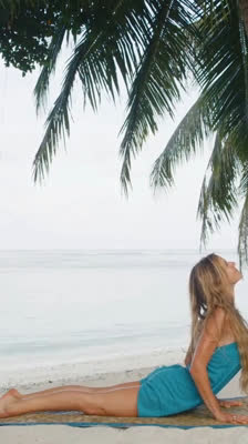 Bruke ryggmusklene for å åpne hjertet · Fresh Yoga with Katy Misson (Sesong 3 Episode 1)