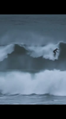 Entusiasm för att surfa stora vågor utan erfarenhet · No Wave Back