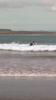 The Beginnings of Mayra Guadalupe Aguilar Villavicencio in Surfing · La Maestra