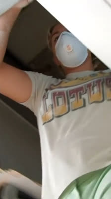 Att lära sig forma surfbrädor: kvinnlig passion i en mansdominerad värld · The Women and the Waves