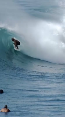 Brauzinho och Kevin Pritchard söker rena förhållanden för att surfa vågor längs linjen: Dis.Traction