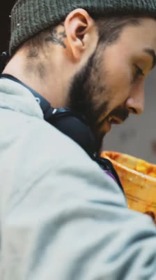 Sam Danniels berättar om surfingens utveckling och dess inkluderande gemenskap · Beyond the Break