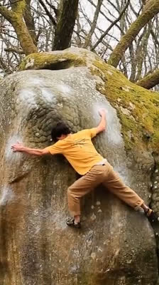 Paul Robinson pekar ut Font som bouldringens vagga · The Schengen Files