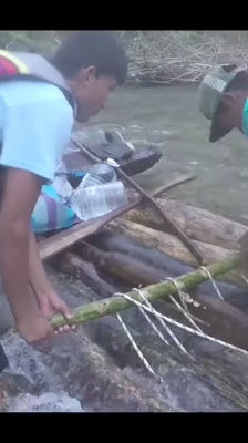 Igor D'India analyserar navigationsproblem och hälsorisker på Monkey River · The Raftmakers: Avsnitt 2