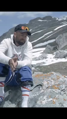 Wadeck Gorak feiert 10 Jahre seit der ersten Skiabfahrt über die Nordwand der Aiguilles-du-Chambeyron · Facing Nature