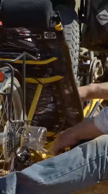 Überwindung und Fahrradreparaturen unterwegs mit Paul Pritchard und seinem Team · Lowest to Highest