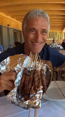 Michele Sanna aproveita o Gran Sasso e os arrosticini: Inside My Borders