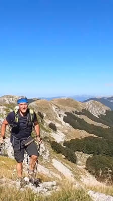 Michele Sanna admire l’Italie depuis le sommet du Monte San Nicolás: Inside My Borders