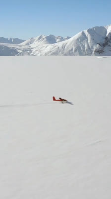 Arrival at the Northernmost Mountain Range in the World with Hauni Haunholder and Matthias Mayr · 83° Ski the North