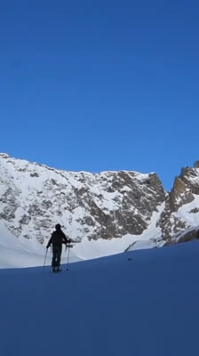 La preparación y el equipo para esquiar en Écrins de Nicolas Jean y Benjamin Védrines · Raide d’Écrins