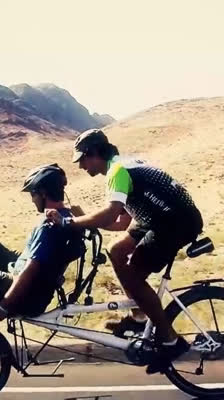 Dominic Hill meets his new blind triathlete companion on his tandem bike journey · Take a Seat