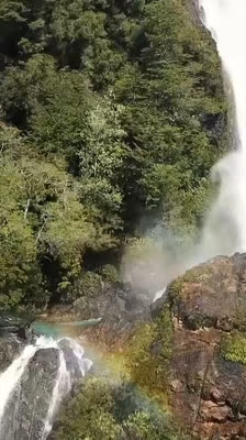 Llegada al fondo del cañón en la Patagonia: orgullo y superación: Ríos Patagónicos