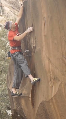 Escalada en roca y camaradería entre Charlie Barrett y Tom Moulin en Western Gold · Western Gold