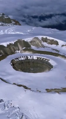 Pete McBride y Jake Norton ante la retirada forzada del Monte Kenia: The Water Tower