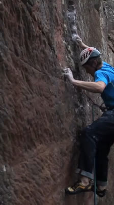 James Pearson culmina con éxito una exigente escalada en el Reino Unido · Odyssey