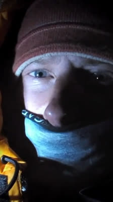 Cold: La incertidumbre y el miedo en la expedición de Cory Richards en la montaña