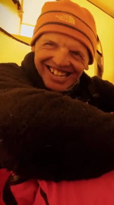 Cold: La experiencia de una casi caída y el miedo de Cory Richards en la montaña