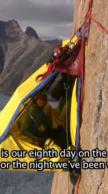 Preparación para el ataque final a la cima del Monte Asgard · Wolfgang Climbing Team