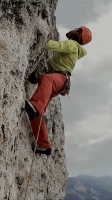 Ascenso final en las Dolomitas con Sean Villanueva · Saslonch Suite