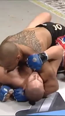 Matt Ewing vs Luc Marti en Ultimate Warrior Challenge: derribo y ground and pound en combate MMA