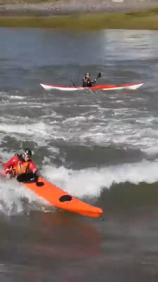 Desafío extremo de navegación en kayak en el “Walton Whopper” en la Bahía de Fundy · The Bay of Fundy