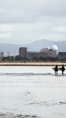 Historia de la ola Gasoline en el surf del río Tajo en Portugal · Gasoline