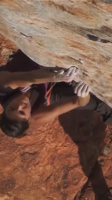 Team bouldering and climbing in Cuba with Nina Caprez and Mélissa Le Nevé · Rockin' Cuba