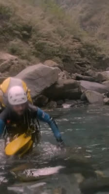 Avance rápido del equipo de barranquismo por el Cañón Malishan en Taiwán · Malishan